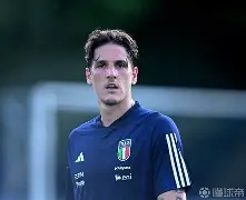 澳亚国际手游下载-坎特雷维尔卢扎尼奇轮换表现抢镜，曼联客场团灭的简单介绍